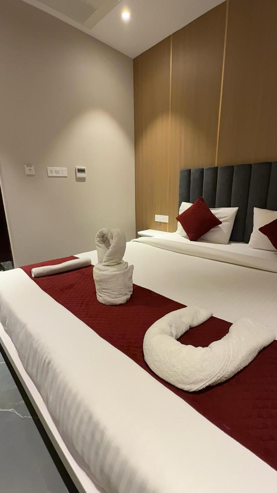 Hotel River Rhythm Assi Ghat Varanasi Exterior photo